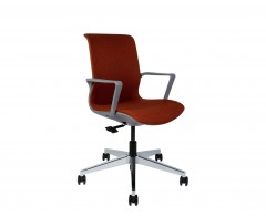 Кресло для персонала NORDEN Некст, красная ткань/ темно серый пластик